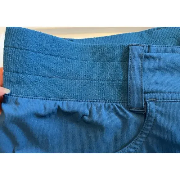 Title Nine Shorts Womens 12 Clamber Hiking Cargo Pocket Performance Stretch Camp - Picture 2 of 12